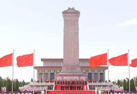 67年前，94吨的人民英雄纪念碑碑心石，如何从山东运到北京？