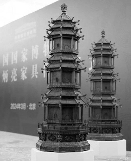 中国工艺美术大师伍炳亮作品入藏国家博物馆