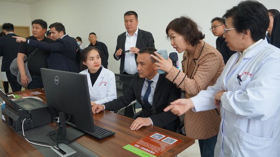 乌兹别克斯坦——中国（新疆）经贸投资和旅游合作交流会在...