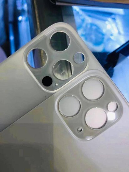 iPhone 12 Pro玻璃后盖照片提示相机与<em>激光雷达扫描仪</em>布局