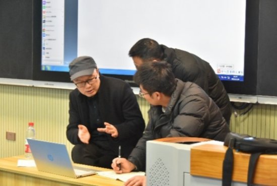 重庆市教师教育学会重视教师教科研素质能力提升