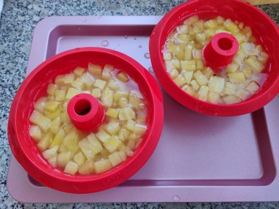凤梨<em>果冻的做法</em>，制作方法简单，孩子很爱吃