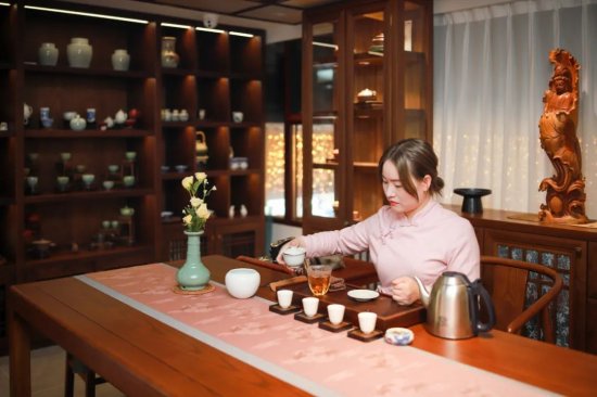 光谷最大茶市开业，<em>周末可以</em>品品茶、聊聊天