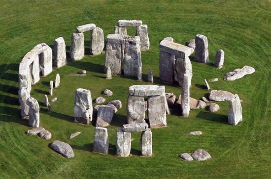 <em>世界十大未解之谜</em>！英国巨石阵石料来源之谜终被揭开