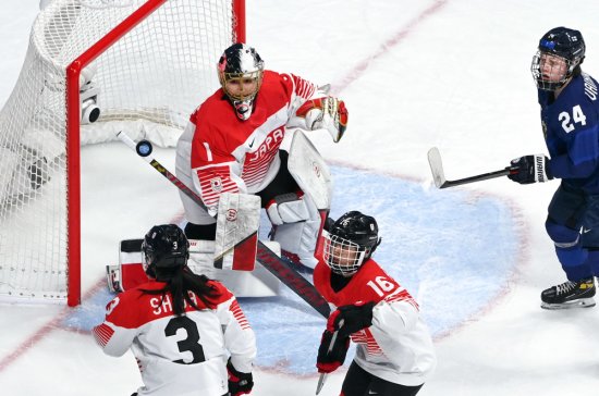 （北京冬奥会）冰球——女子四分之一决赛：芬兰队胜日本队（3）