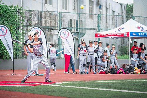 “熊猫杯”慢投垒球企业联赛<em>西安恒</em>乐站冠军出炉
