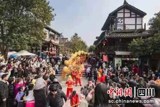 平乐中国年·欢迎“崃”过年 2021平乐古镇新春晚会欢乐绽放