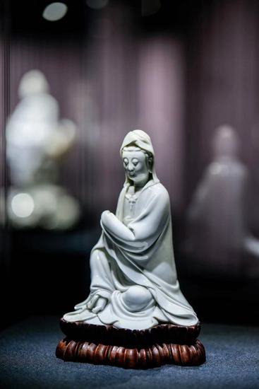 第三届“中国白”国际陶瓷艺术大奖赛颁奖典礼在杭州举行，第四...