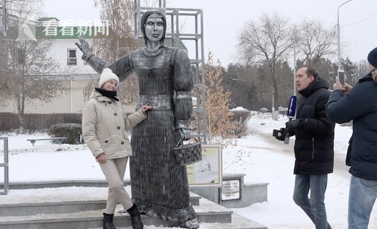 俄罗斯雕像太恐怖吓哭小孩 建成仅3天就被拆除