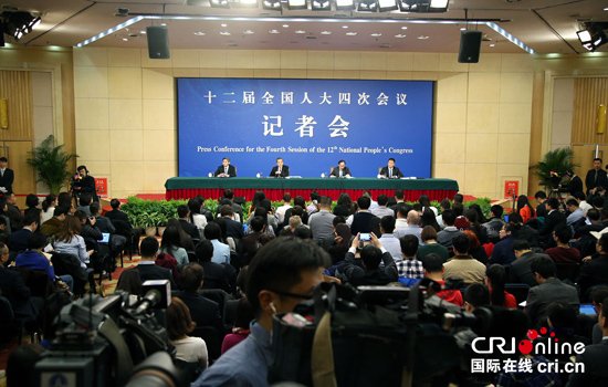直播回顾：外交部部长王毅就“中国的外交政策和对外关系”答...