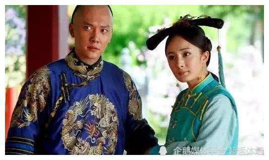 她是雍正最宠爱的女儿，养母是大清皇后，弟弟是铁帽子王