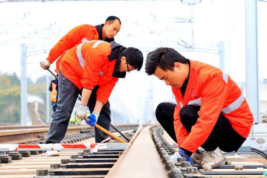 今年前3月 四川在建铁路项目完成固定资产投资117亿元