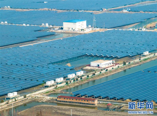 江苏兴化：光伏发电助力绿色生态发展