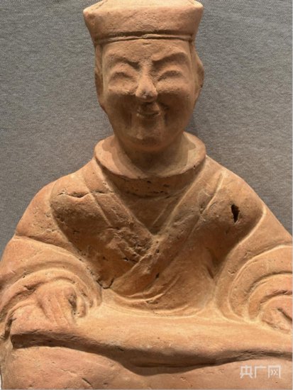 世界微笑日 | 看看重庆中国三峡博物馆里的陶俑有多<em>欢乐</em>
