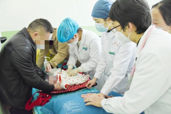 贵州六盘水市妇幼保健院：绿色通道护航，保障孕23周早产儿就医