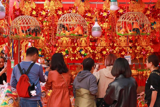 广东广州：千年庙会“波罗诞”开幕