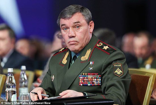 <em>俄罗斯总参谋长</em>“失踪”，被传导弹袭击中阵亡，俄乌双方都拒绝...