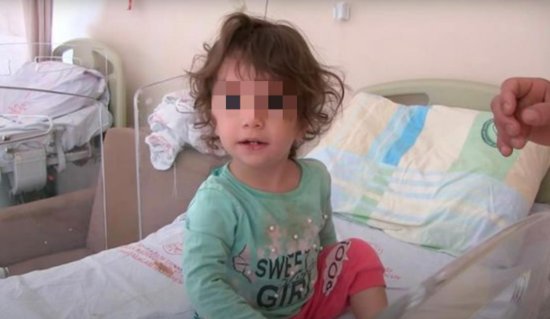 土耳其2岁女童遭蛇咬后咬死<em>蛇 小孩</em>也不是好惹的