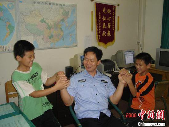 广西警察的“接力传承”：二十年如一日守护青春蓓蕾