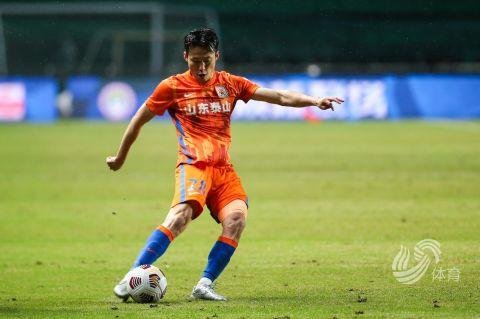 足球记者：孙准浩不会参加6月份韩国队集训，但大概率参加东亚杯