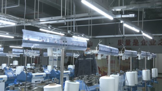 霍尔果斯壮大纺织服装产业 带动群众就业增收