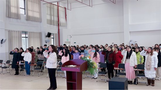龙南市第六公立幼儿园开展师德师风专题学习活动