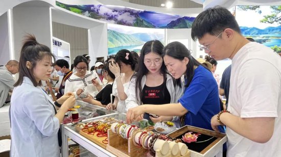 速来打卡！精彩吉林闪耀亮相中国（武汉）文化旅游博览会