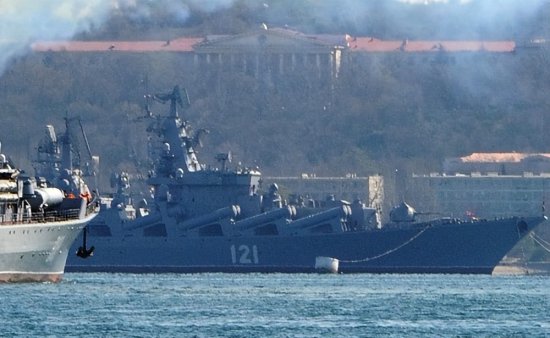 莫斯科号巡洋舰传来噩耗，殉爆后彻底沉没，被乌克兰打了个...