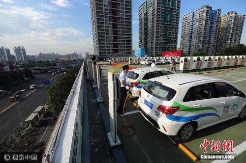 中国调整完善新能源汽车<em>推广</em>应用财政补贴政策