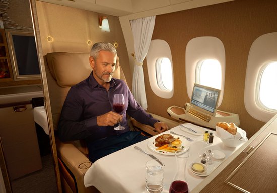 阿联酋航空发布2024年机上<em>葡萄酒</em>酒单