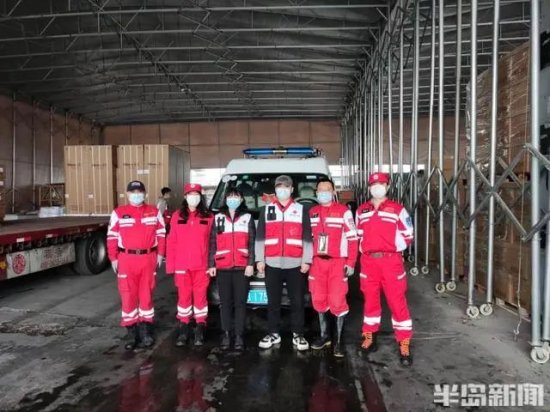 刚救完山火又去支援上海，90后在救援车里完成<em>毕业答辩</em>……