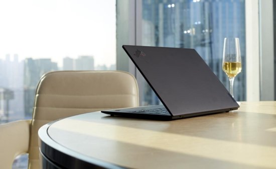 907克轻盈机身，X<em>1</em> Nano成为ThinkPad<em>史上</em>最轻笔记本<em>电脑</em>
