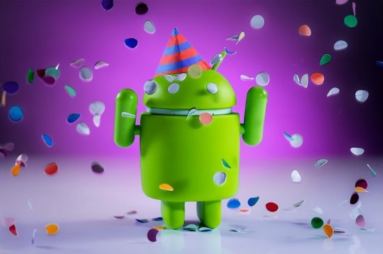 华为也能<em>用</em>，谷歌宣布Android13开<em>源代码</em>，还要做鸿蒙吗？