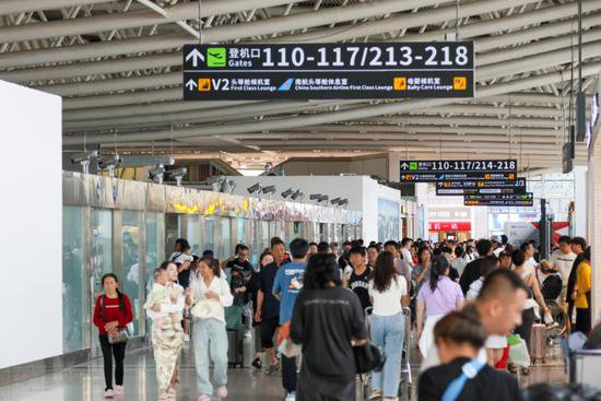 “五一”假期<em>海南</em>机场保障旅客共计72.6万人次