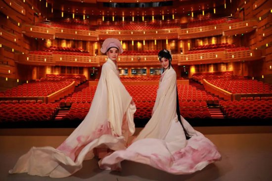 艺起前行·上海歌剧院在辰山植物园唱响中国经典歌曲；上海大剧院...