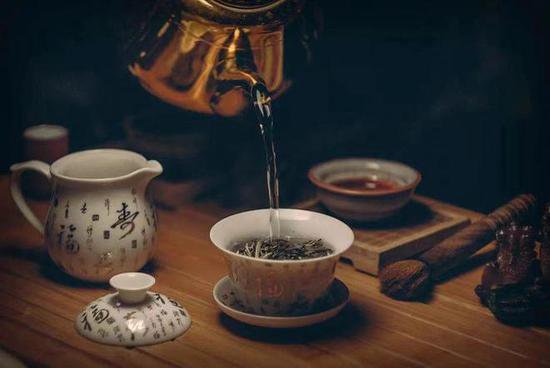 饮茶对身体有哪些好处？喝茶好处多，适量饮用最佳