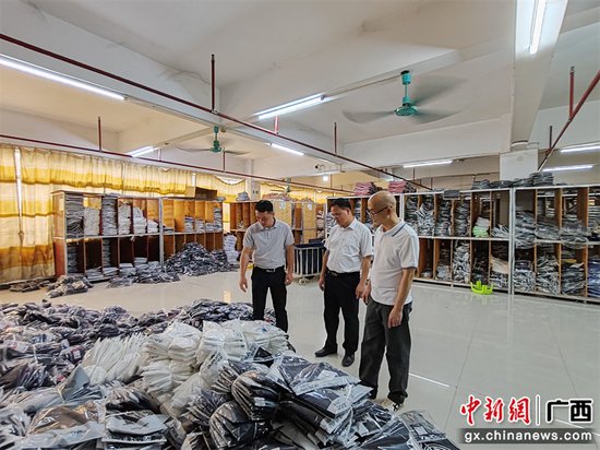 桂平市：搭平台助企实现“家门口”免费检测纺织服装质量