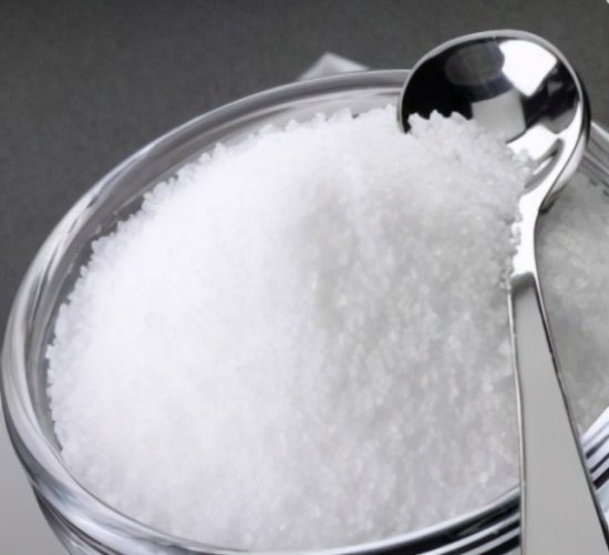 如果不小心将盐和糖混合在了一起，<em>有什么好方法</em>可以将它们分开...