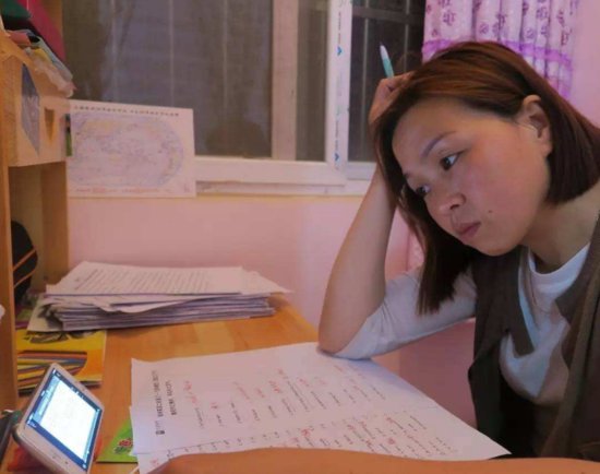河南女子被顶替上大学，顶替者却已成老师，17年后起诉：赔偿13...