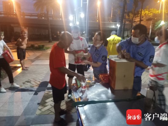 三亚市救助管理站站长李静：7年帮助数百名流浪人员圆了回家梦