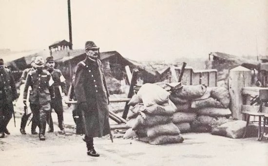南京大屠杀后，松井石根从南京带走10坛血土，多年后才知歹毒...