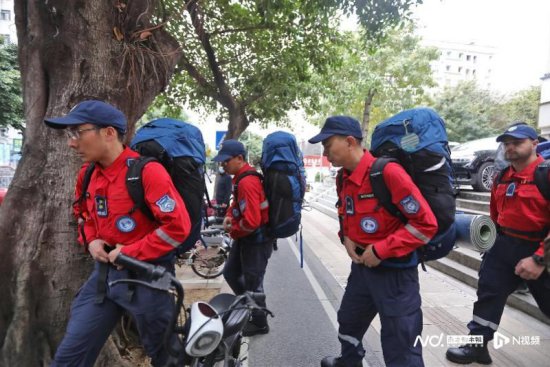 深圳公益救援队先遣队6人前往土耳其，后续20人明后天出发