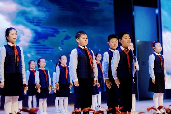两江新区博雅小学开展“我和我的祖国”主题音乐会