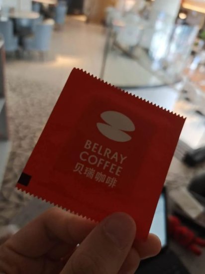 广州白云绿地【贝瑞咖啡】点了两次，但没找到传单宣传的9.9拿铁...