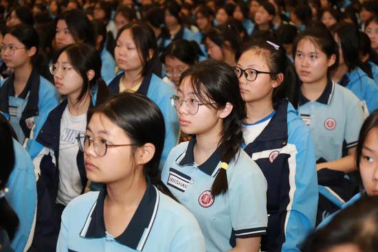 重庆市兼善中学：校医联动，共筑青春期健康教育防线