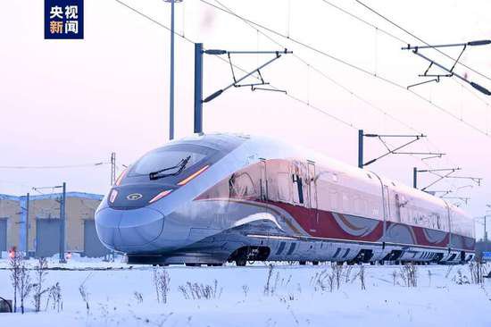 冰雪旅游热度持续升温 铁路部门新投放7组新型高寒智能动车组