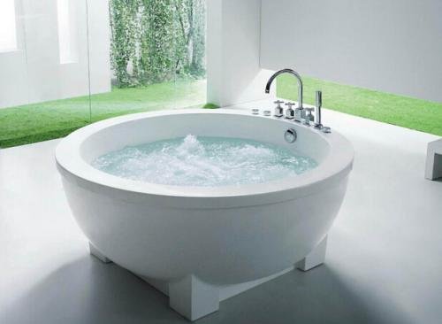 <em>浴缸</em>圆形舒服还是长方形舒服 圆形<em>浴缸怎么</em>贴大理石