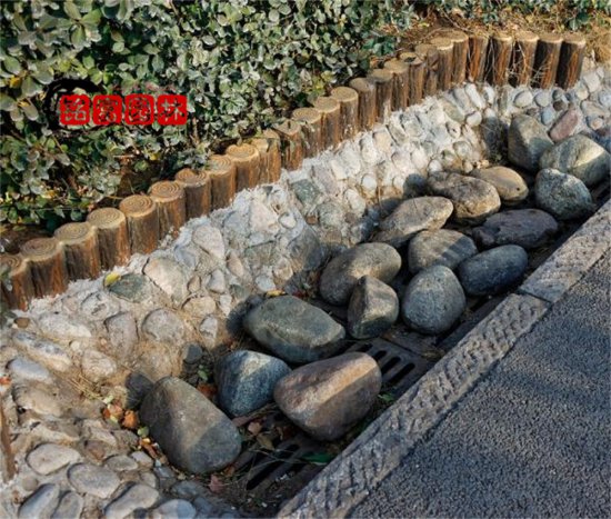 我要用鹅卵石来装扮自己的院子，深圳道路艺术<em>石子雨花石</em>