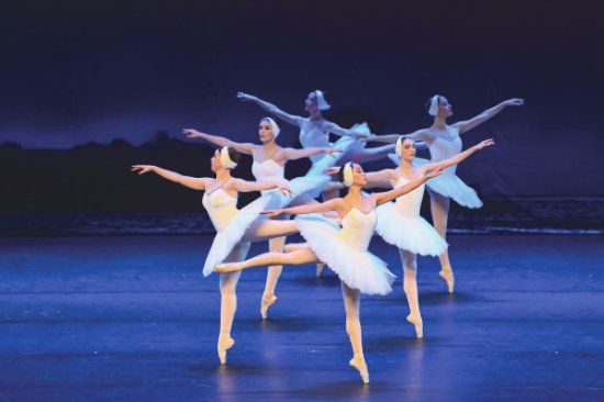 <em>湖南</em>首家芭蕾舞团首秀，“国际范”十足