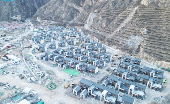中国建筑提升灾后安置重建效率 助力村民温暖过冬
